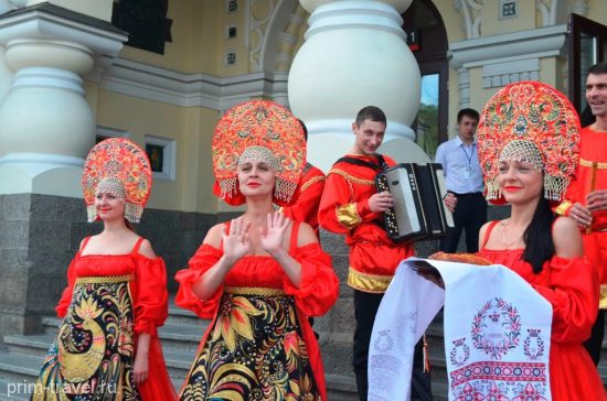 Китайцы едут в Россию именно за Россией