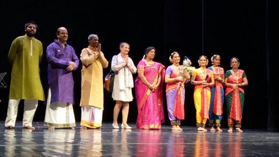 В путешествие по Индии через классические танцы отправились владивосткоцы