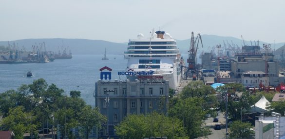Корейским туристам с лайнера Costa NeoRomantica покажут во Владивостоке историю их предков