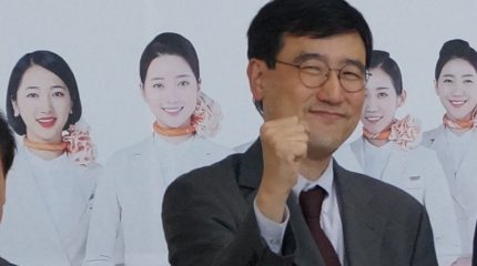 Вице-президент Jeju Air г-н Ли Сок Чу: лучшая реклама – это цены