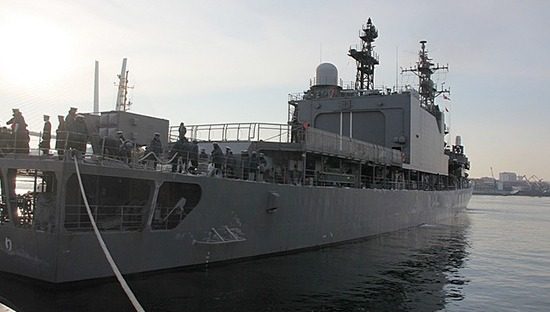 Военные моряки Японии увидели туристические милитари-объекты Владивостока.