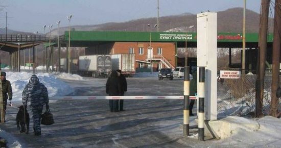 Около 100 иностранцев протестировали механизм электронной визы в Полтавке и Пограничном