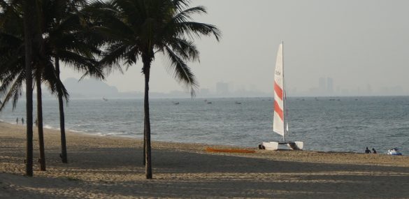 Продавать туры от Anex Tour с перелетом на Аzur Air запретил Ростуризм