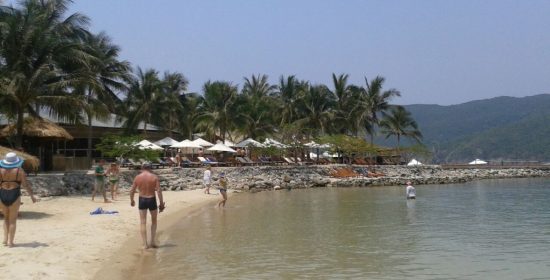 Покурил на пляжах Таиланда? Штраф или на год за решетку