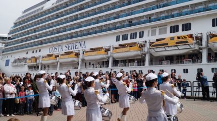 Чем Владивосток привлекает корейских туристов или впечатления корейцев  с Costa Serena