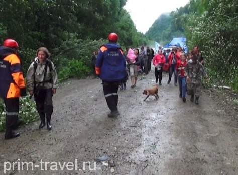 В Кавалеровском районе Приморья спасатели вызволили туристов из района бедствия