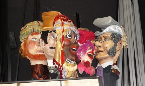 Во Владивостоке туристов приглашают за кулисы Приморской сцены Мариинки