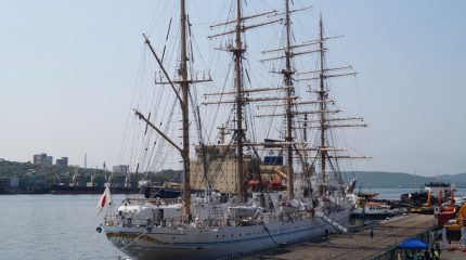 Визит японского парусника Kaiwo Maru во Владивосток или знак морского царя