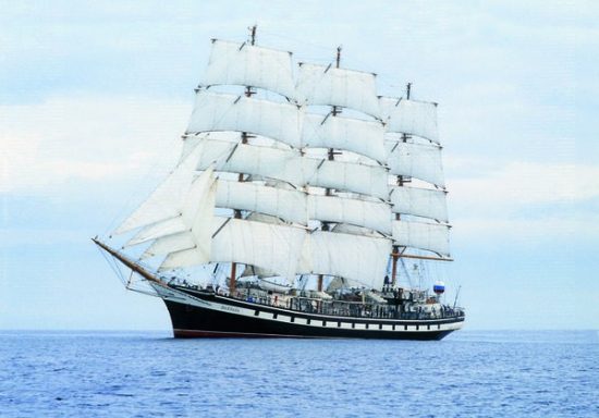 Экскурсии на «Палладу» предлагают вадивостокцам и гостям города