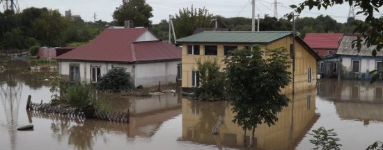 Китайские туристы после посещения Приморья добираются на родину окольными путями
