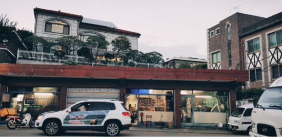 Для рекламы отдыха в России в помощь Ростуризму 100 автомобилей в странах АТР