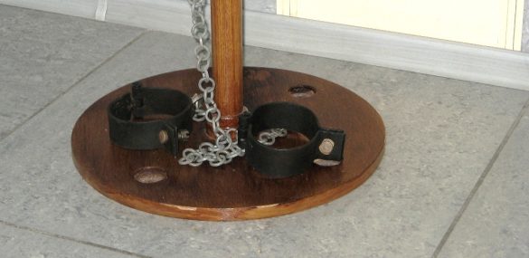 «Аэрофлот» предлагает к дебоширам в полете применять  наручники и ремни