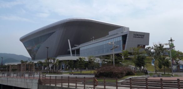 Между Пусаном и Владивостоком хотят запустить паром и увеличить число авиарейсов