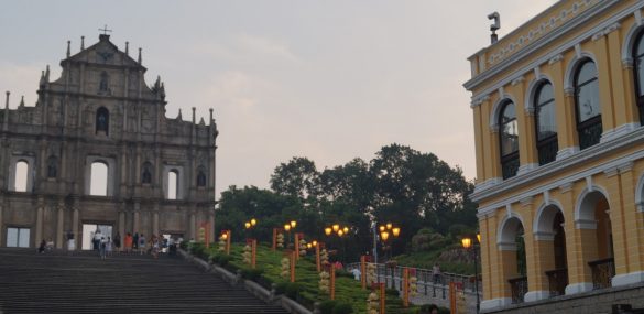 Музыка, шопинг и праздник света или отмечаем праздники в Макао