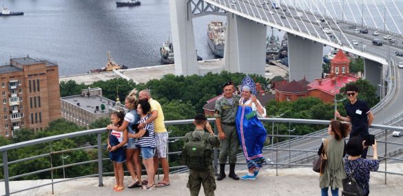 Во Владивостоке полностью закрывают проход к видовой площадке на Орлиной сопке