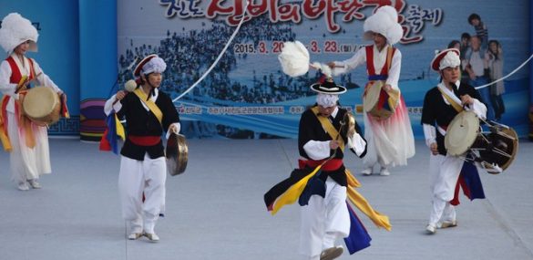 Южная Корея приглашает приморцев на весенние фестивали