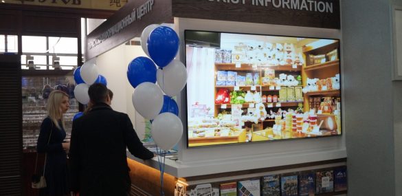 Около тысячи туристов обратились за помощью к сотрудникам новой стойки ТИЦ на Морвокзале