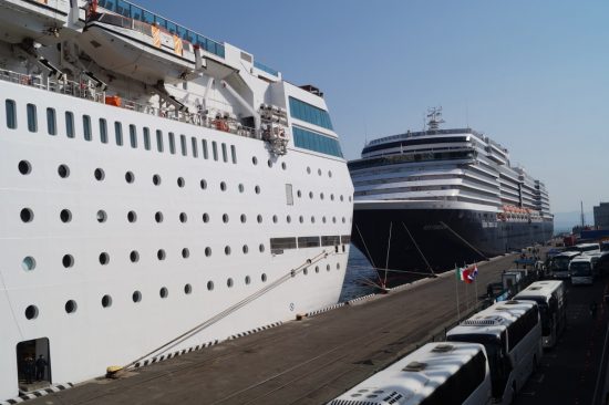 Туристы с лайнера Westerdam: город удивительный, но где же рыбный рынок?