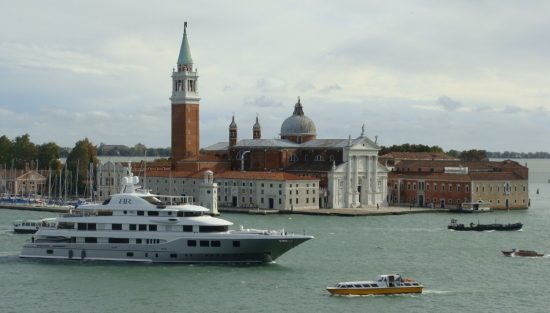 От пляжей в ЮВА до европейского драйва или что выбрали приморцы на майские праздники