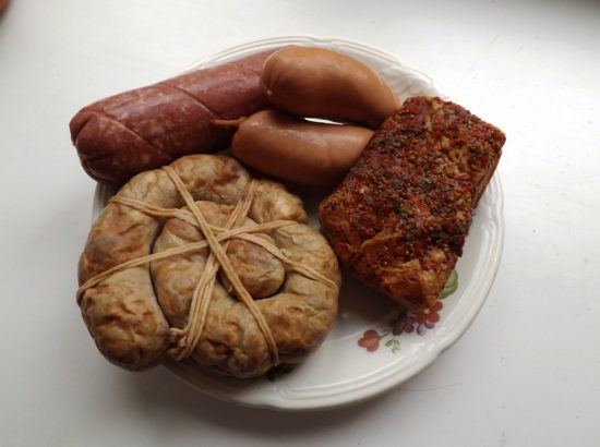 Колбасу из стран Азии не пустят в Приморье