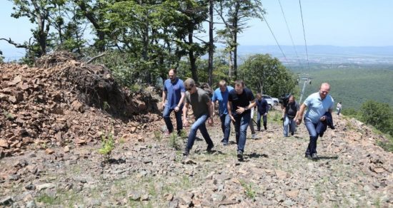 Программу по развитию горнолыжного и пляжного туризма разработают в Приморье до 2020 года