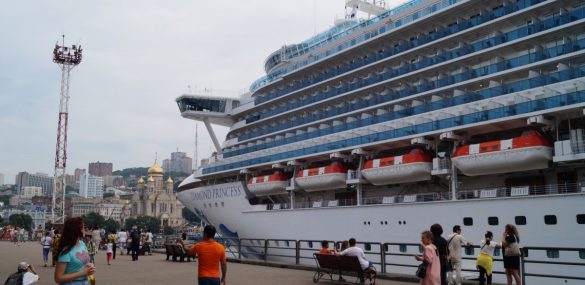 «Бриллиантовая принцесса» вновь заглянула во Владивосток