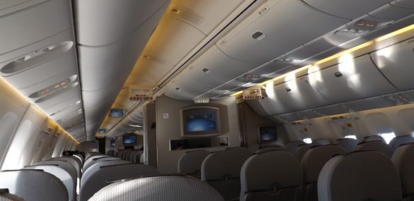 Пьяные приморцы занимались развратом в самолете по дороге из Москвы во Владивосток