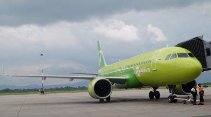 Компания S7 Airlines временно сделала невозвратные билеты возвратными