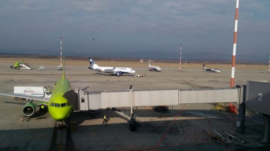 Международный аэропорт Владивосток переходит на ограниченный режим работы