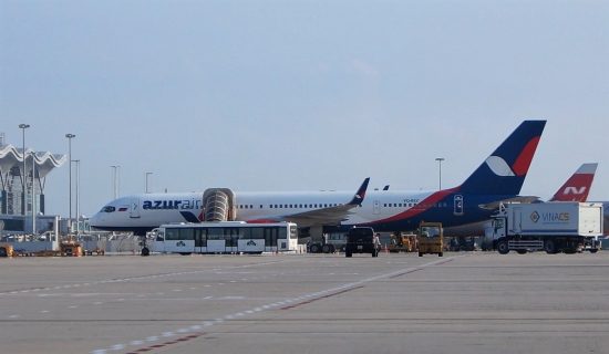 Российским авиакомпаниям помогут рублем