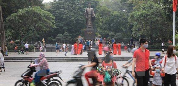 Ханой начинает принимать туристов