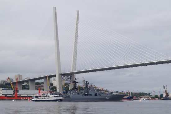 Владивостокцы и гости города после снятия ограничений активно записываются на морские экскурсии