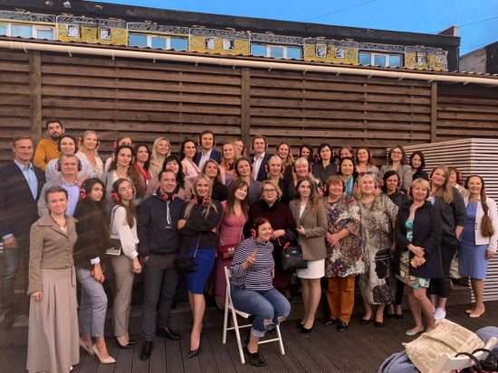 Международный день туризма отметили в Приморье наградами и поздравлениями.