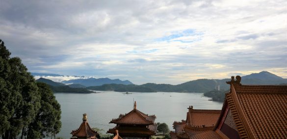 Тайвань проводит фестиваль горячих природных источников и высокой кухни