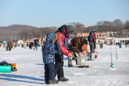 «Битва» за рыбу пройдет во Владивостоке с песнями и плясками