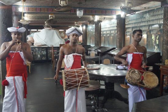 Шри-Ланка готовится принимать иностранных туристов