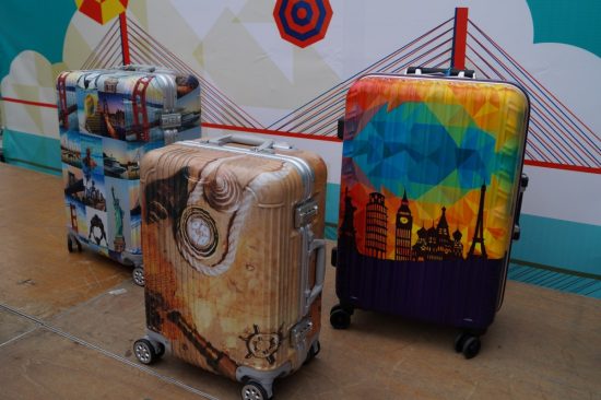 Хоть «посылкой» прикинуться, но лишь бы куда-то полететь на отдых