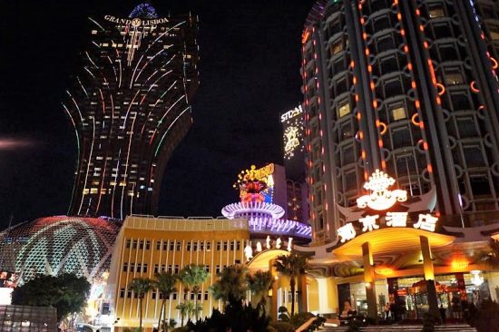 Звезды Мишлен в небе над Макао