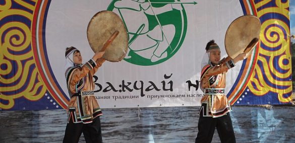 На фестивале «Ва:кчай ни» более 200 человек показывали традиции коренных малочисленных народов