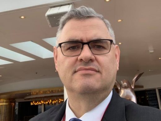 Генконсул США во Владивостоке Луис Джон Кришок: за визами в США теперь только в Москву, но и их мало