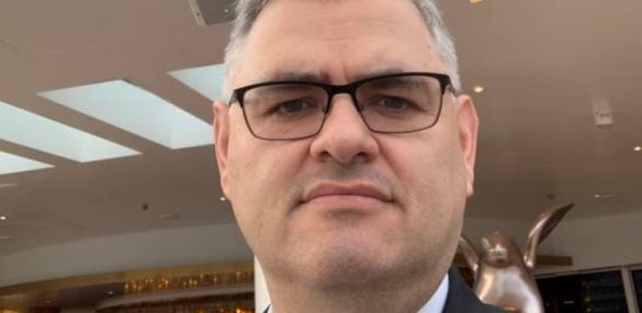 Генконсул США во Владивостоке Луис Джон Кришок: за визами в США теперь только в Москву, но и их мало