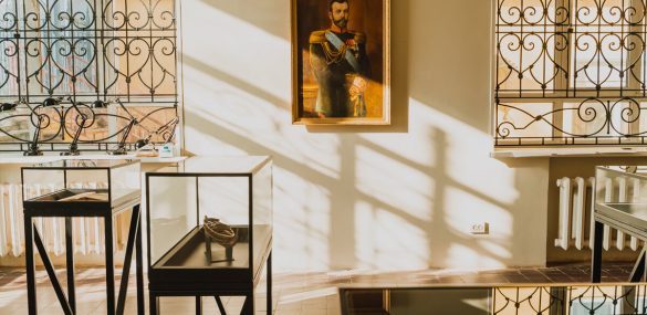 Романовы во Владивостоке-130 лет тому назад и сейчас