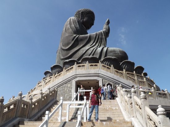 Кто из россиян и на каких условиях может сегодня въехать в Гонконг