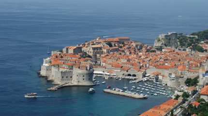 Ростуризм обновил информацию о пересечении границ во все открытые страны