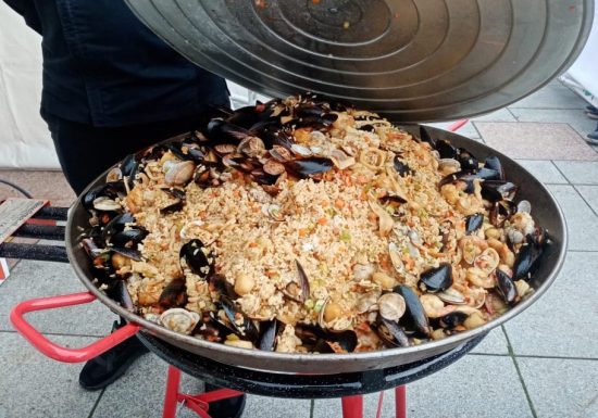 «Дальневосточный ужин» с пловом и ухой под звуки «Амурских волн»