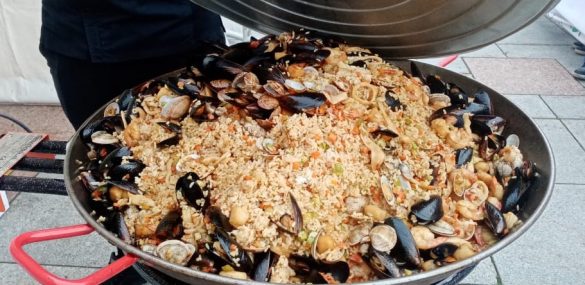 «Дальневосточный ужин» с пловом и ухой под звуки «Амурских волн»