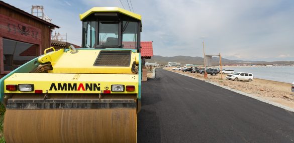 Популярный пляж Владивостока приводят в порядок к началу пляжного сезона