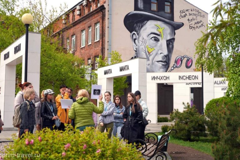 Еще 32 приморских экскурсовода пополнили российский реестр