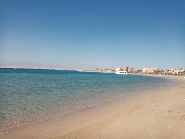 Пляжный отдых в Египте становится небезопасным