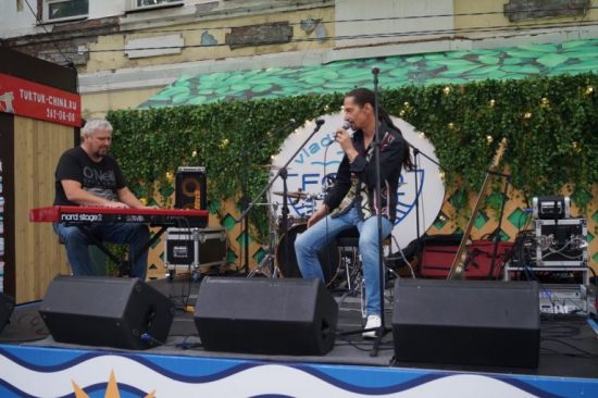 Туристам предлагают стать похожими на владивостокцев